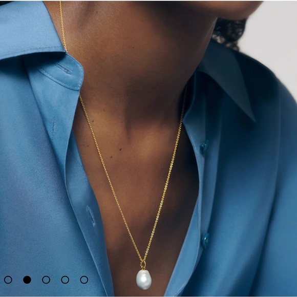 Monica Vinader Baroque Pearl Pendant (single or pair) - Picture 2 of 6